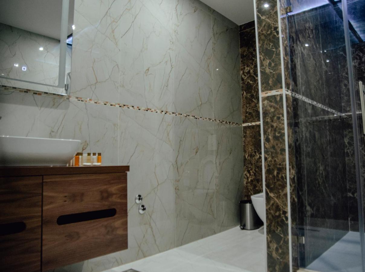 Mk Premier Hotell Novi Pazar Exteriör bild