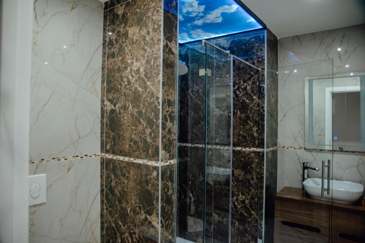 Mk Premier Hotell Novi Pazar Exteriör bild