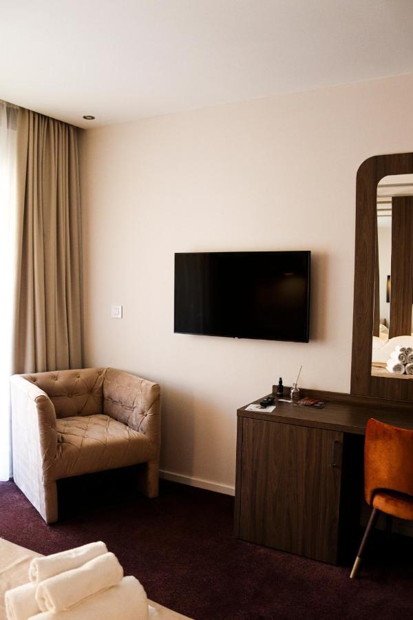Mk Premier Hotell Novi Pazar Exteriör bild