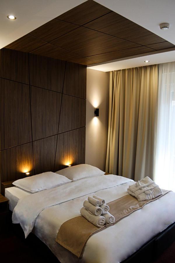 Mk Premier Hotell Novi Pazar Exteriör bild