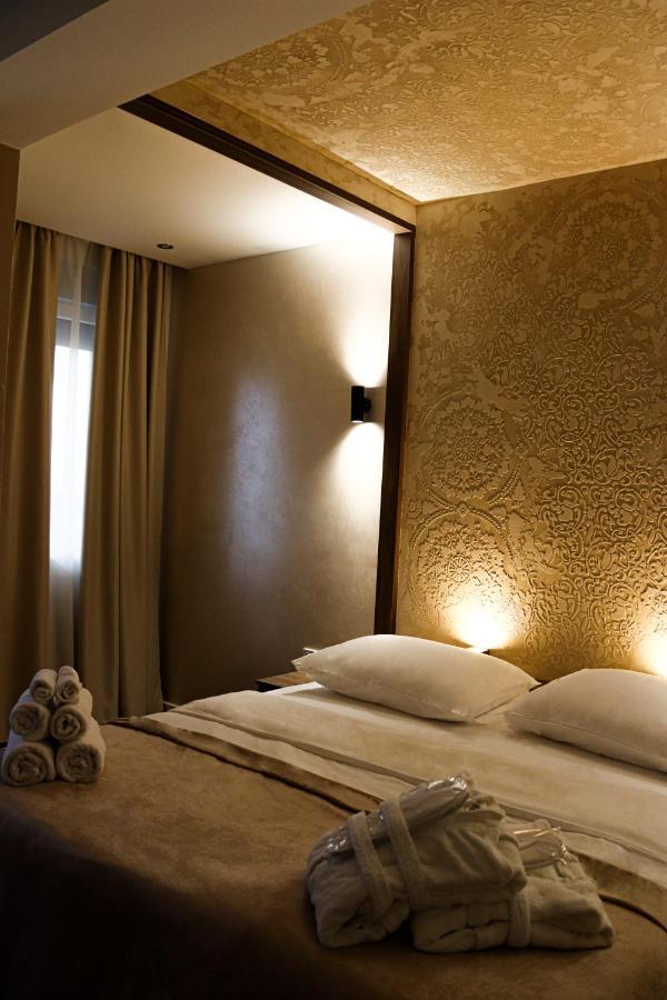 Mk Premier Hotell Novi Pazar Exteriör bild