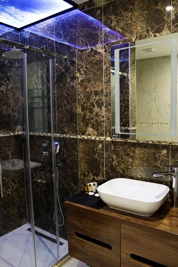 Mk Premier Hotell Novi Pazar Exteriör bild