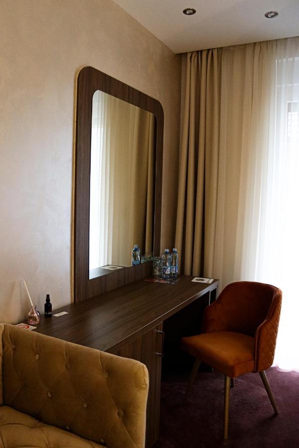 Mk Premier Hotell Novi Pazar Exteriör bild