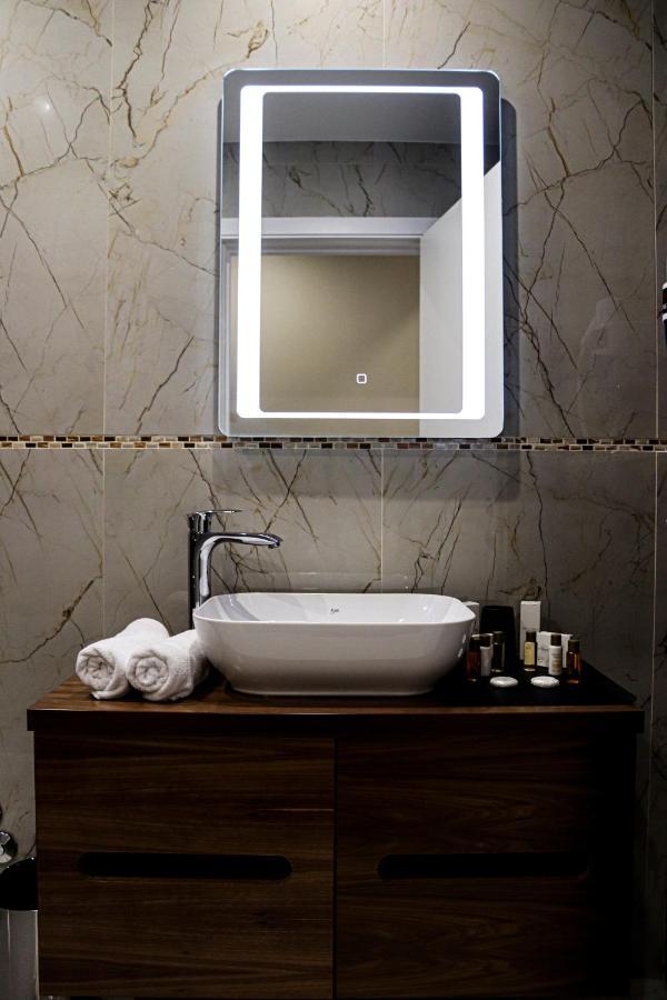 Mk Premier Hotell Novi Pazar Exteriör bild